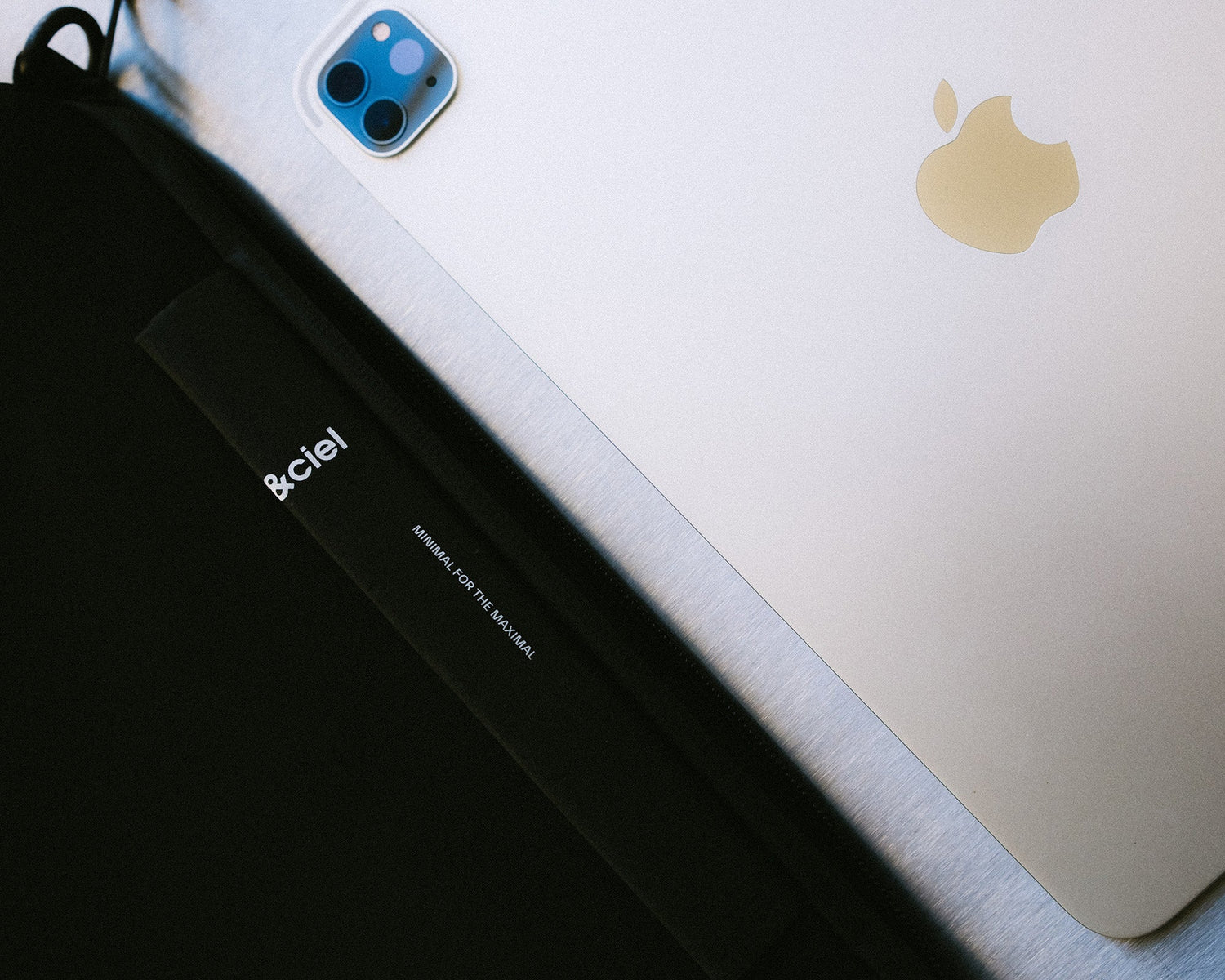 côte&ciel × Apple